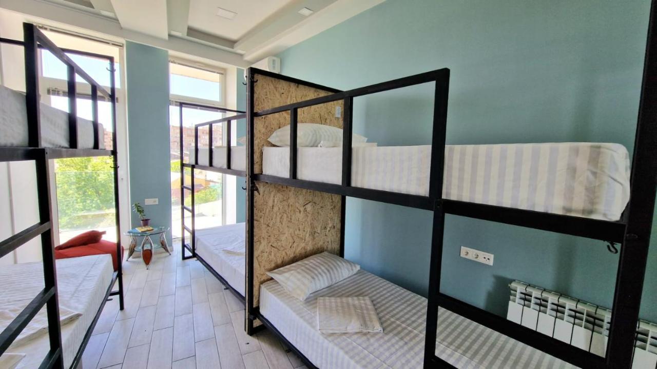 Puzzle Space Hostel Yerevan Luaran gambar
