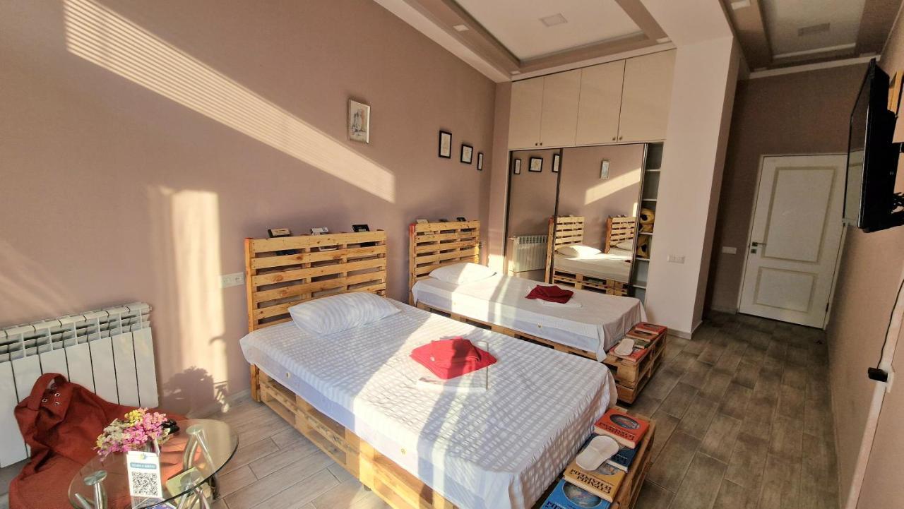 Puzzle Space Hostel Yerevan Luaran gambar