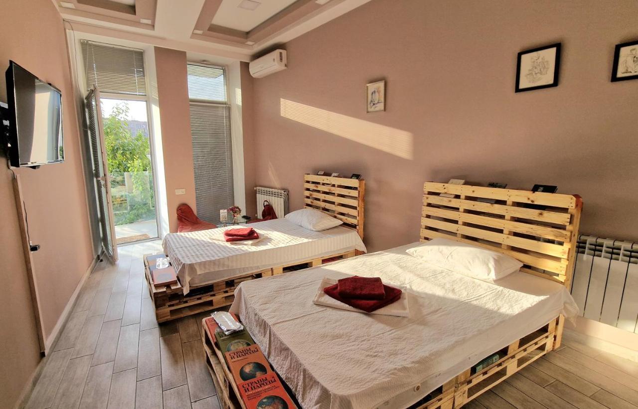 Puzzle Space Hostel Yerevan Luaran gambar