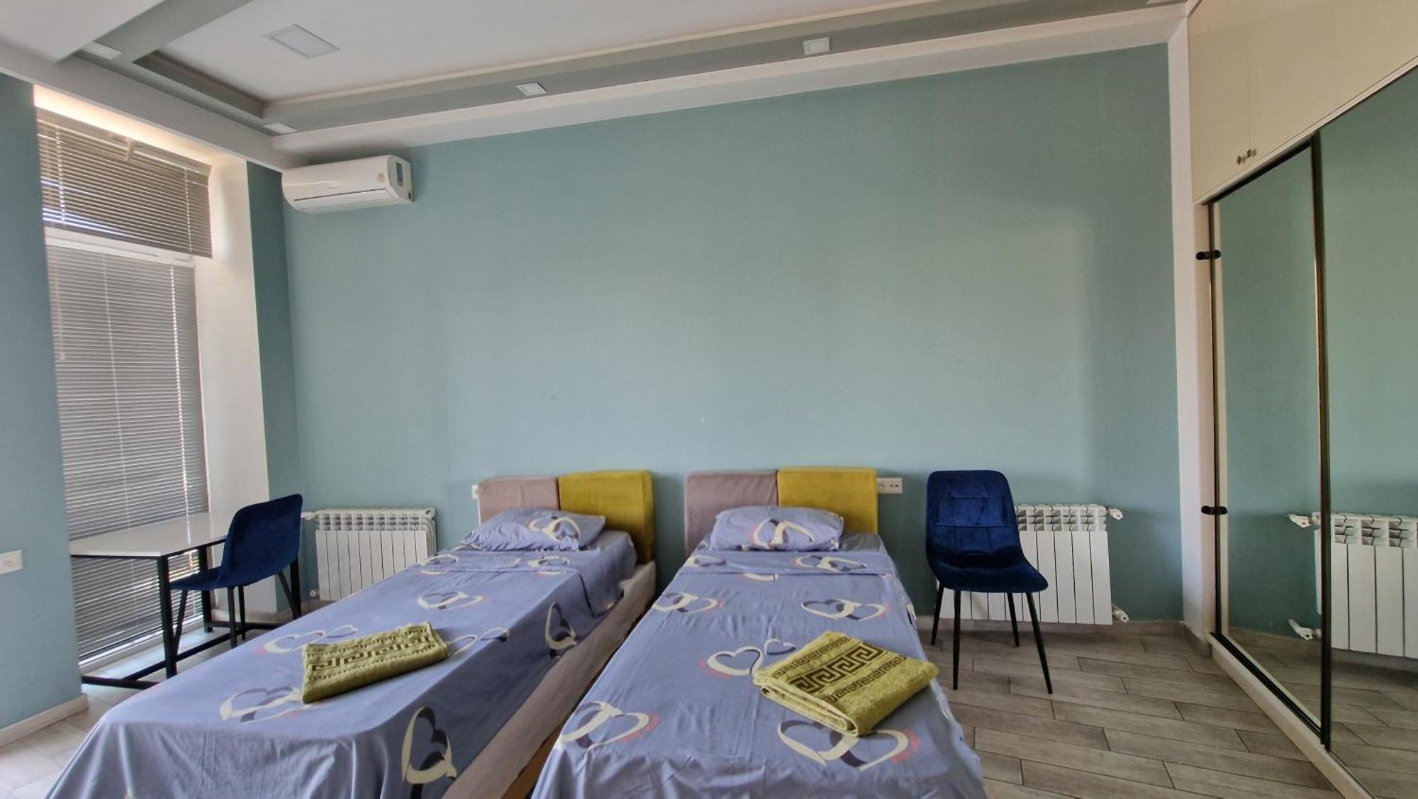Puzzle Space Hostel Yerevan Luaran gambar